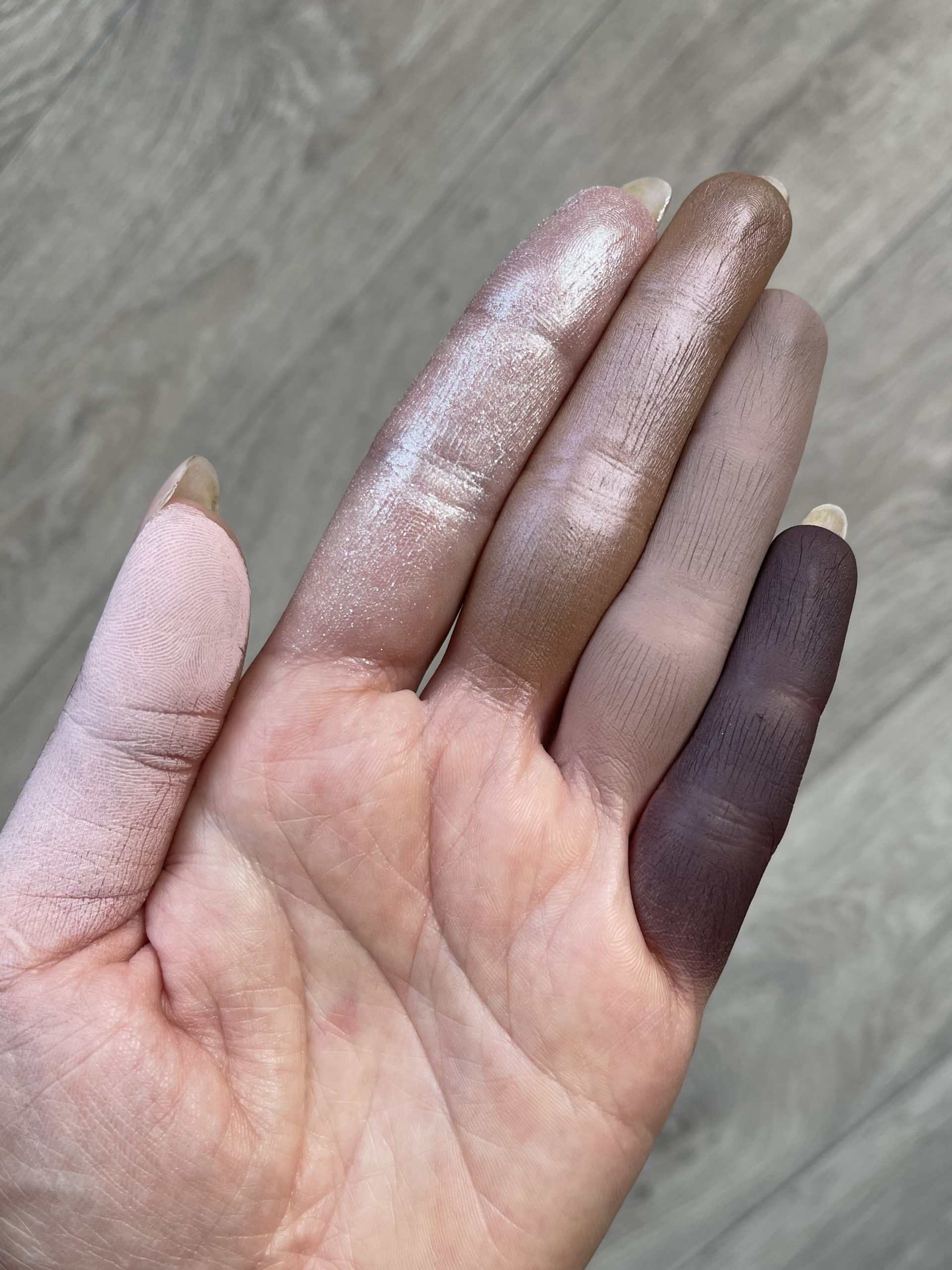 EYESHADOWS PALETTE E32 WEDDING SWAN - Image 3